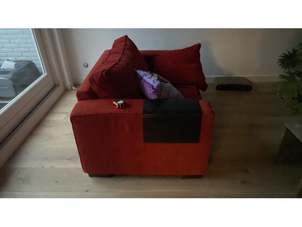 Rode fluwelen loveseat