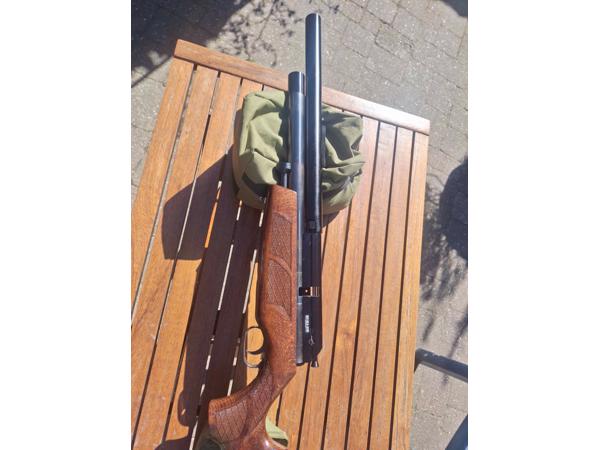 BSA Ultra multishot .22 of 5.5 mm