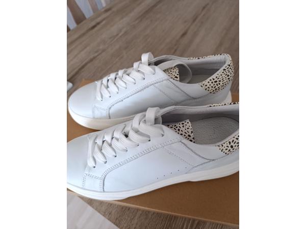 Sneakers dames merk Hip maat 39