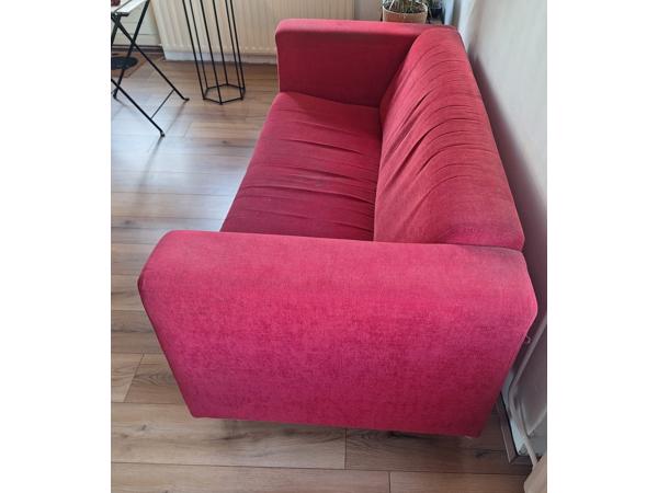 Mooie bank met lichte gebruikssporen