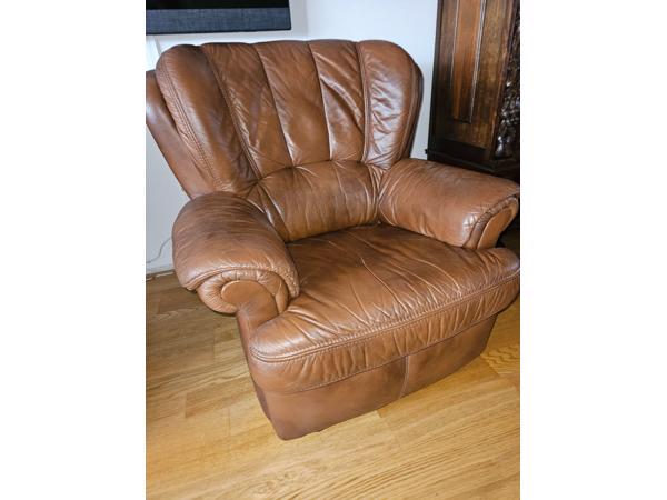Warmbruin lederen fauteuil