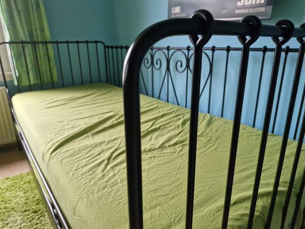 Ikea princessenbed zwart met lattenbodem 90/200