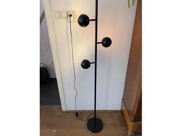 Zwarte 3 bollen lamp