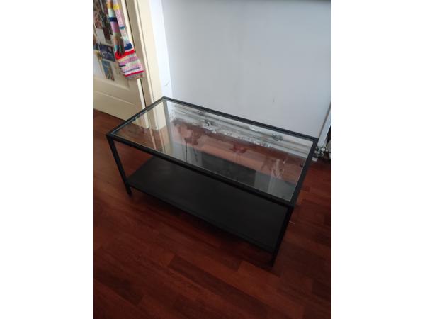 Tweedelige glazen salontafel