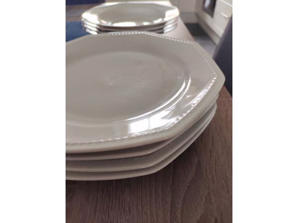 Porcelijnen borden Schirnding Bavaria serie