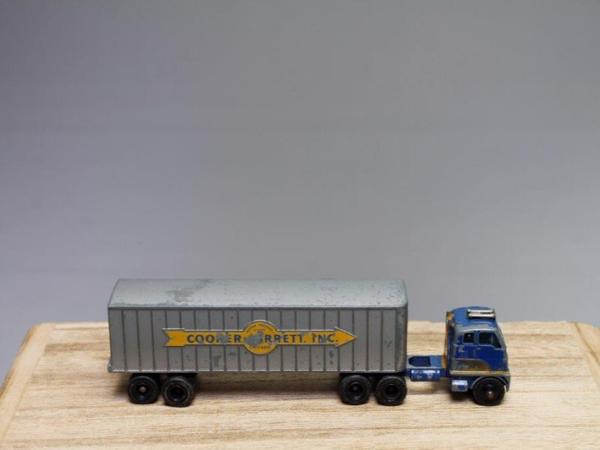 2 Lesney Hendrickson Tractor Inter-State Double Freighter