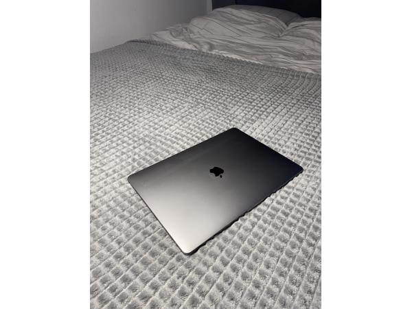 Macbook Pro 2017 15 inch