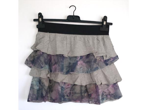 Mini rok met laagjes van kant grijs S/M