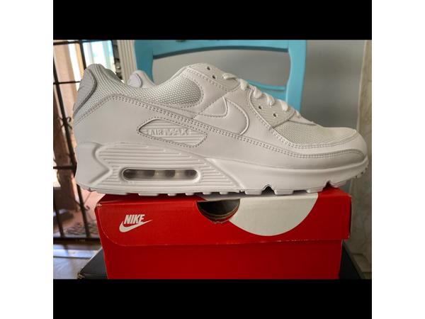 Nike air max 90 35 t/m 46 versch kleuren €35 made in China