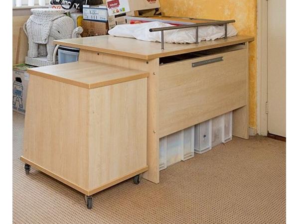 Bureau met opzetstuk