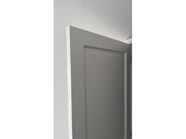 Massieve deur afmetingen: 209,7 x 82,5 x 4 cm