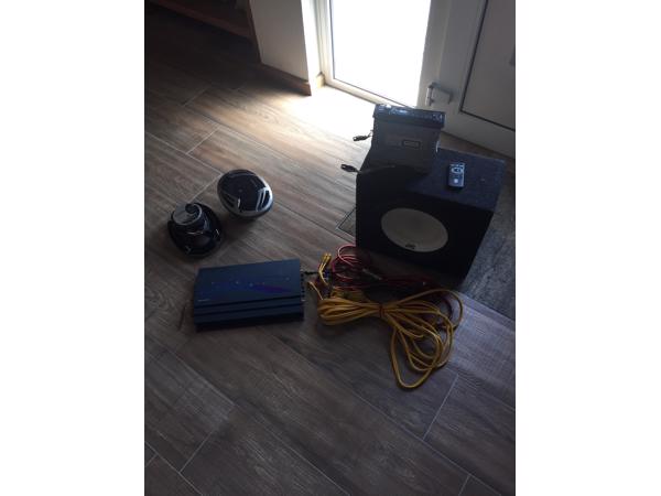 Te koop: complete high performance car audio set