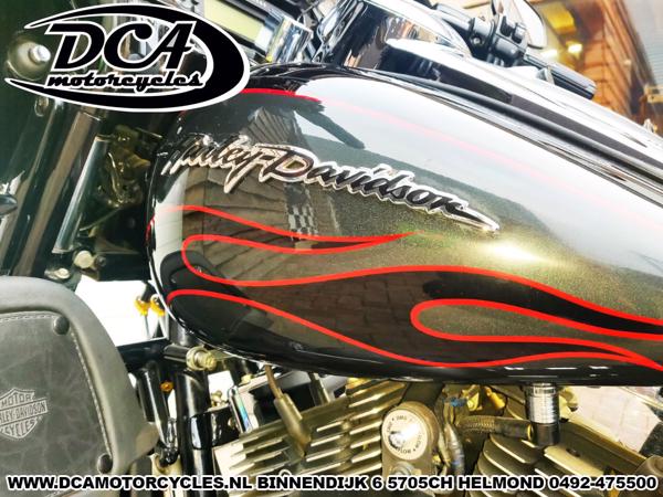 HARLEY-DAVIDSON FLHTCUSE-5BLK ULTRA CLASSIC CVO LSE1 ZIJSPAN