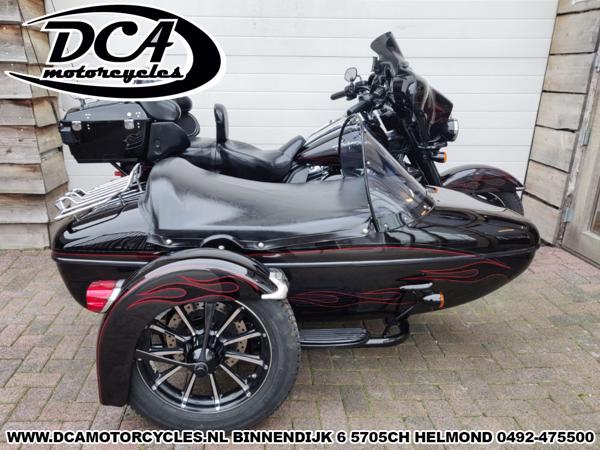 HARLEY-DAVIDSON FLHTCUSE-5BLK ULTRA CLASSIC CVO LSE1 ZIJSPAN