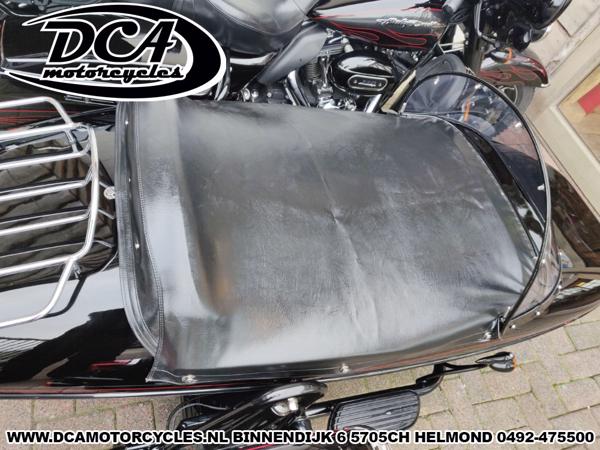 HARLEY-DAVIDSON FLHTCUSE-5BLK ULTRA CLASSIC CVO LSE1 ZIJSPAN