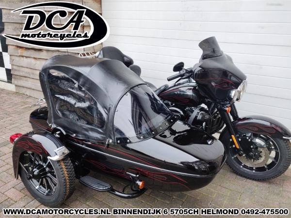 HARLEY-DAVIDSON FLHTCUSE-5BLK ULTRA CLASSIC CVO LSE1 ZIJSPAN