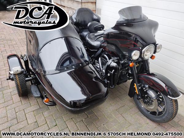 HARLEY-DAVIDSON FLHTCUSE-5BLK ULTRA CLASSIC CVO LSE1 ZIJSPAN
