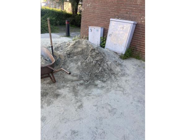 Zand over graag zsm ophalen