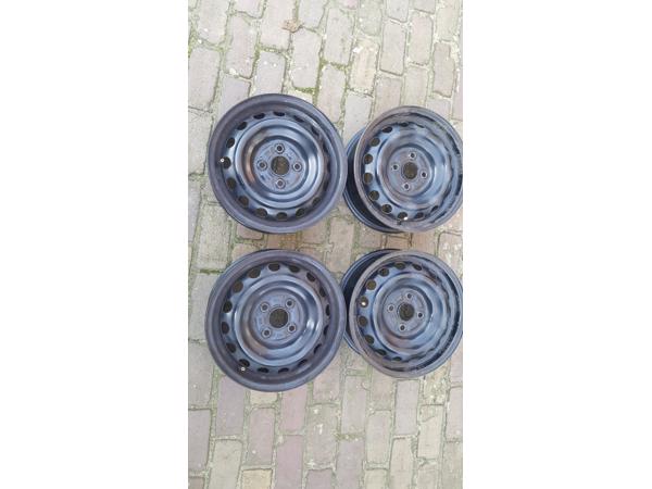Stalen velgen 5Jx14 ET 39 o.a. Yaris 4 gats 14 inch 5J x 14