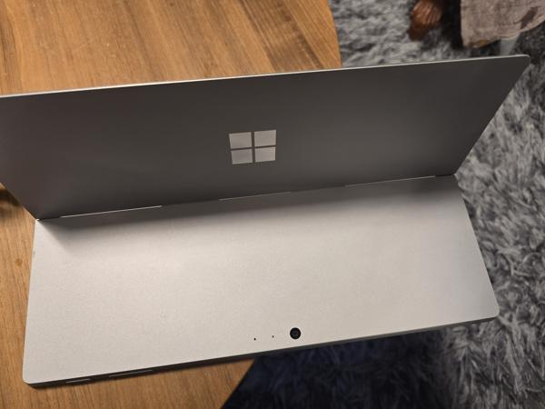 Microsoft surface pro 4