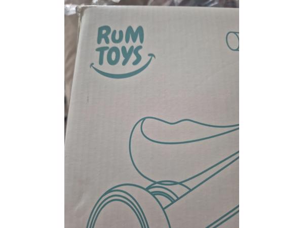 Nieuw in doos: RUM TOYS Loopfiets / Vierwieler (12-24 maande