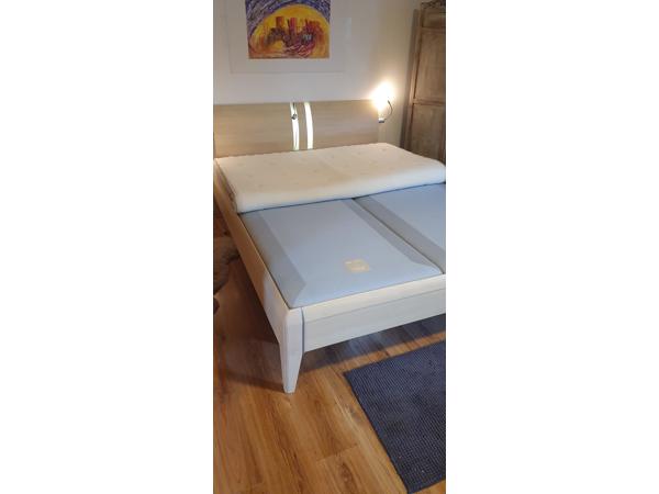 Bed 160 x 200
