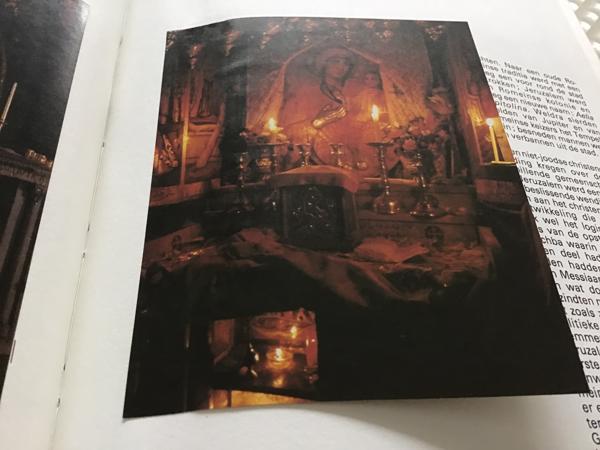 Boek.Het land van beloften speciale cultuur met testamenten