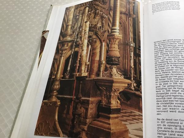 Boek.Het land van beloften speciale cultuur met testamenten