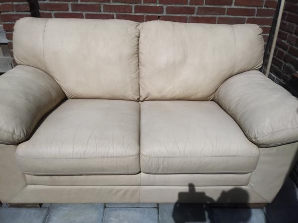 Beige leren bank gratis af te halen in Spaubeek - Huis en Inrichting, Banken en Stoelen Markanda