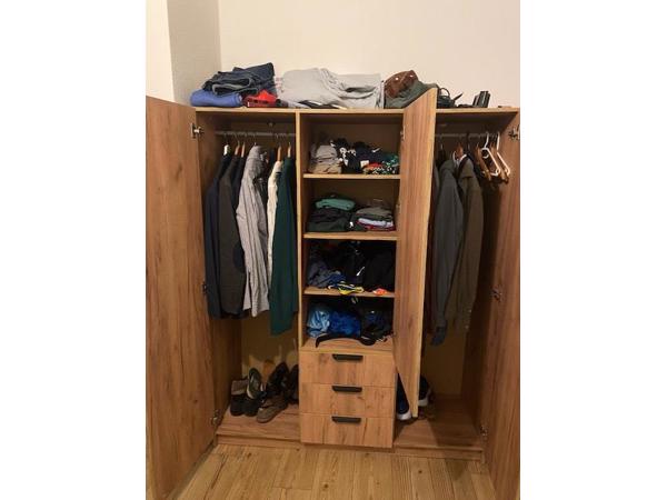 Wardrobe Jysk 144x176 3 doors