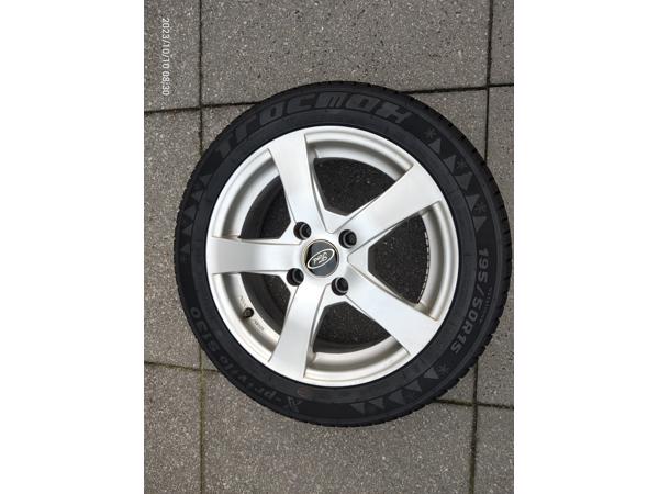 Te koop 4 winterbanden(nieuw)195/50R15 op alu velg steek 108