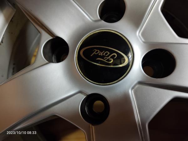 Te koop 4 winterbanden(nieuw)195/50R15 op alu velg steek 108