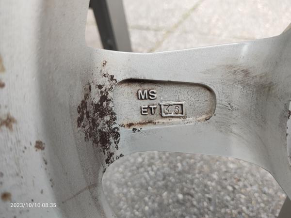 Te koop 4 winterbanden(nieuw)195/50R15 op alu velg steek 108