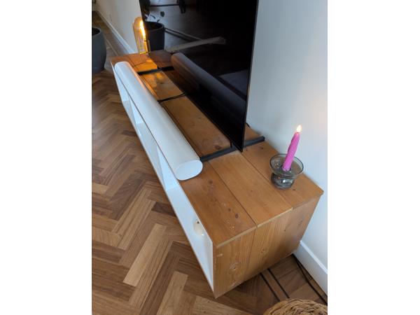 Tv meubel Besta met steigerhout