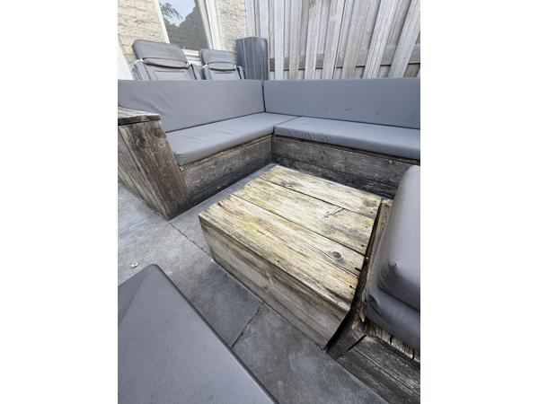 GRATIS Steigerhouten tuinset incl. kussens