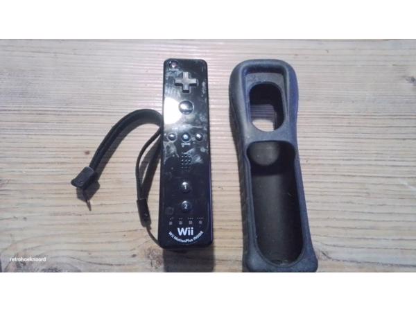 Nintendo Wii remote met motion plus inside met hoesje
