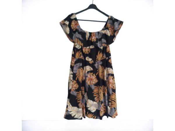 Shein off shoulder jurk L