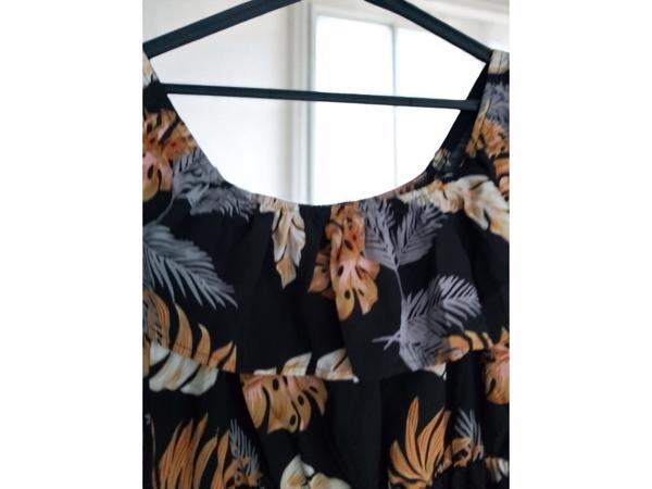 Shein off shoulder jurk L