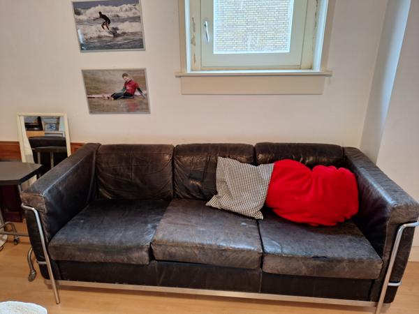 Leren Bank en fauteuil le Corbusier