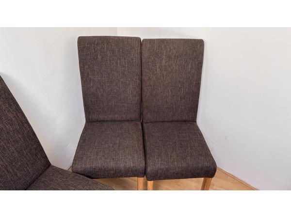 4 Eetkamerstoelen  Nette staat, kunnen nog prima ronde mee.