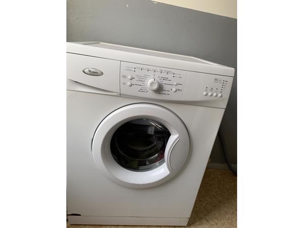 Ik heb een oude wasmachine het is oud maar dat werkt nog.