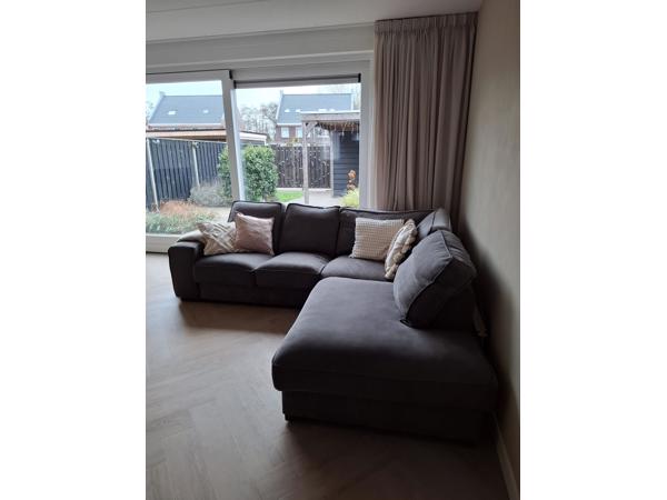 Hoekbank gebruikt maar in goede staat