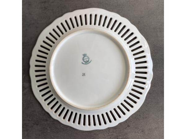 Antiek geperforeerd sierbord