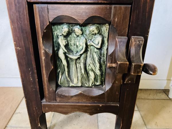 Te koop leuk oud halkastje