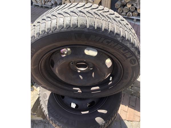 Michelin Alpine Winterbandenset op Peugeot / Citroen velgen