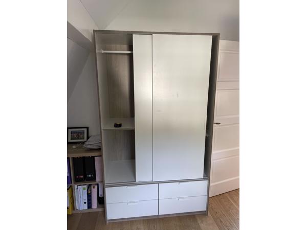 Kleding kast