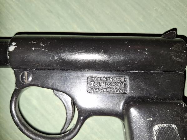 The gat  pluimpjes pistool