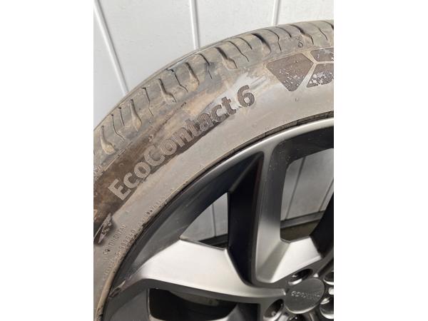 Lynk en co Volvo XC40 LM Zwart zomerbanden set 235/45/20