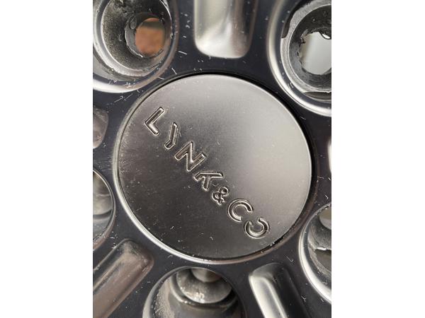 Lynk en co Volvo XC40 LM Zwart zomerbanden set 235/45/20