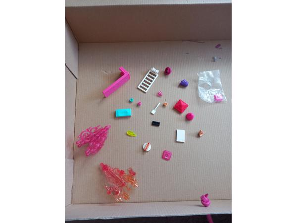 Bloks barbie huis, incompleet